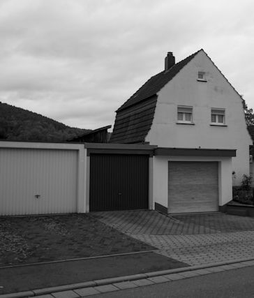 Wat is een kanteldeur en wanneer kies je hiervoor